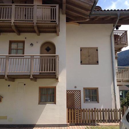 Appartamento Bosco Dei Veli Panchia Luaran gambar